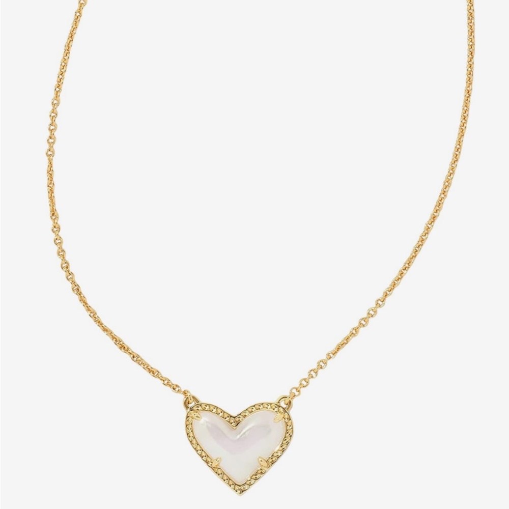 Kendra Scott Ari Heart Short Pendant Necklace in Gold Iridescent Frosted…